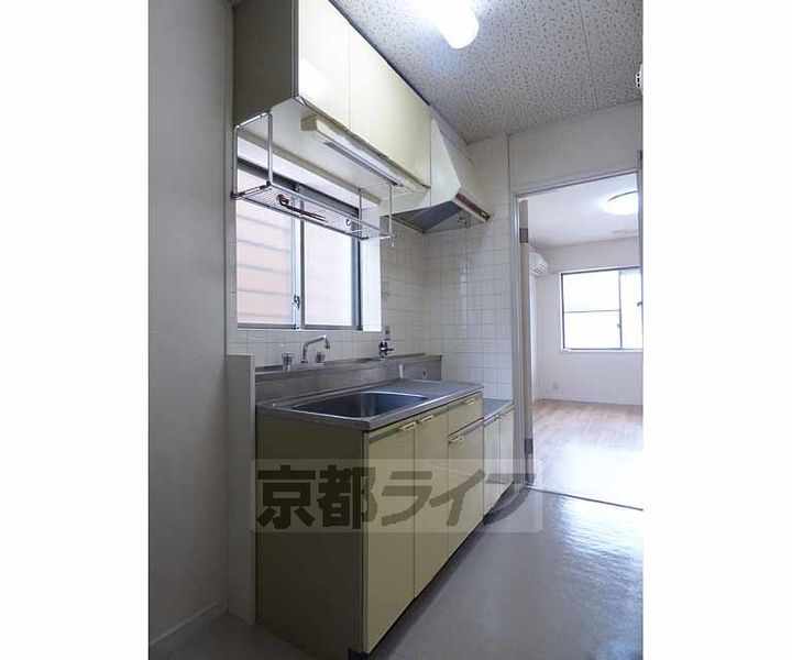 京都府京都市上京区北猪熊町の賃貸マンションのキッチン