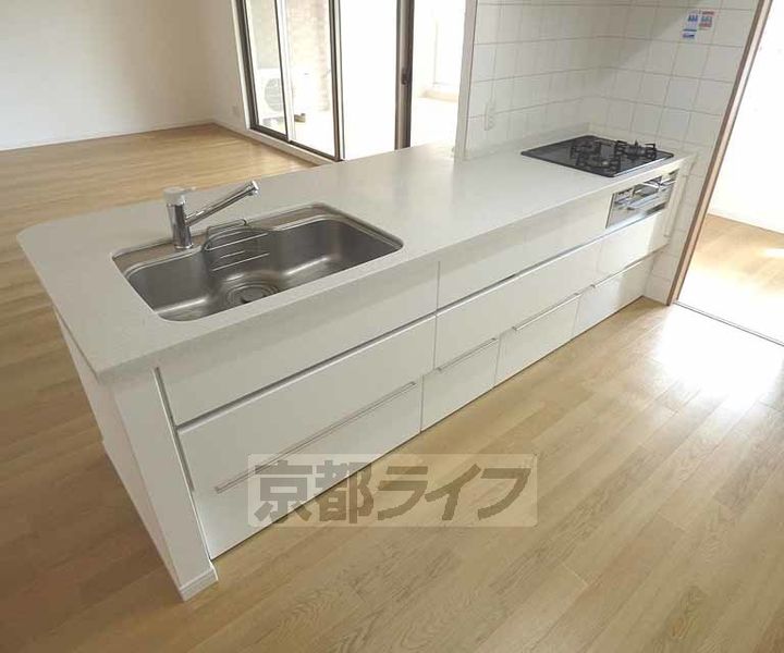 京都府京都市北区紫野北舟岡町の賃貸マンションのキッチン
