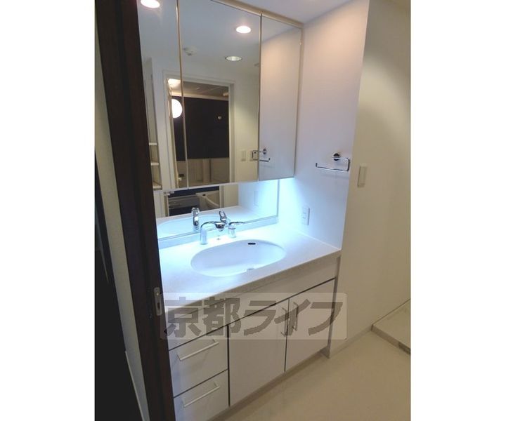 ユニーブル京都紫野404の内装