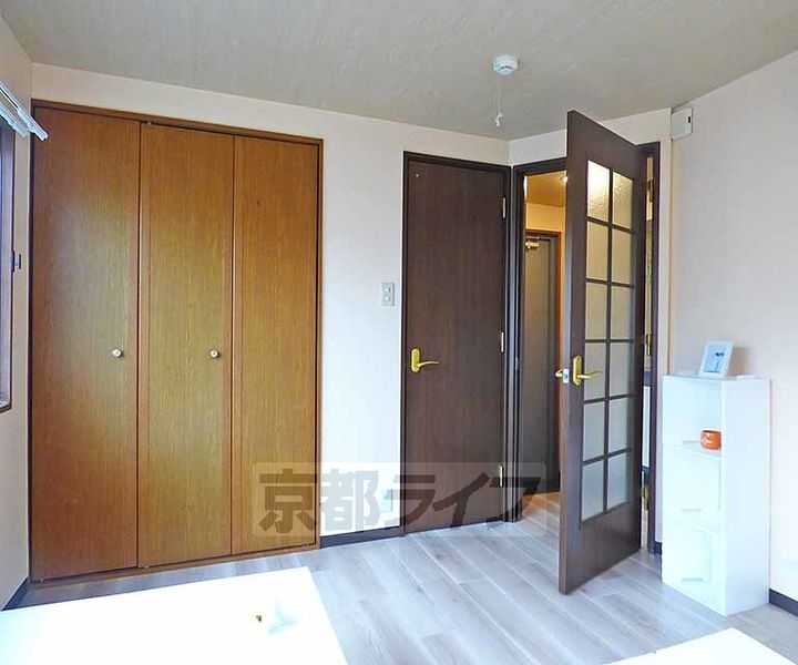 京都府京都市北区鷹峯旧土居町の賃貸マンションの内装