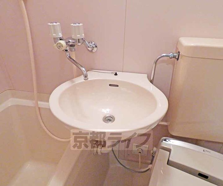 京都府京都市上京区上立売東町の賃貸マンションの内装