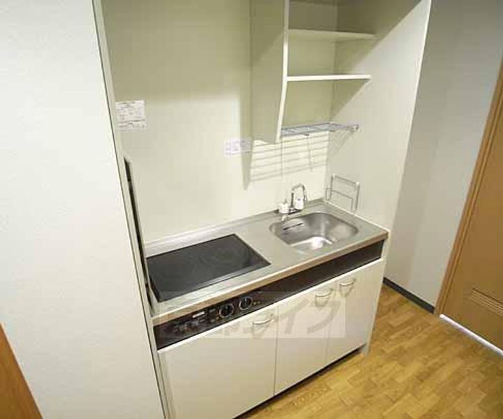 京都府京都市上京区千本通五辻下る上善寺町の賃貸マンションのキッチン