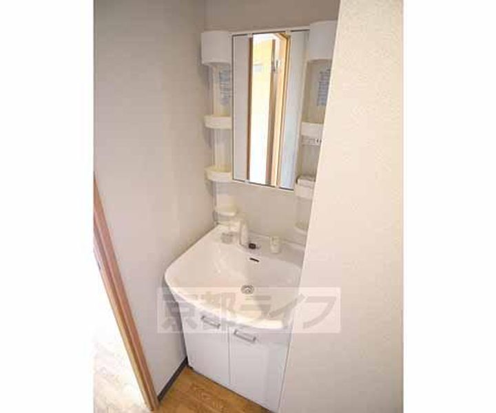 京都府京都市上京区千本通五辻下る上善寺町の賃貸マンションの内装