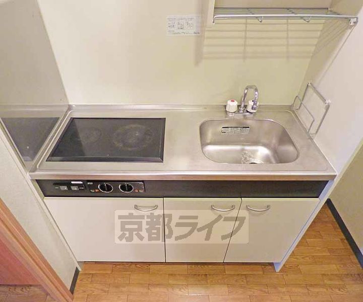 京都府京都市上京区千本通五辻下る上善寺町の賃貸マンションのキッチン