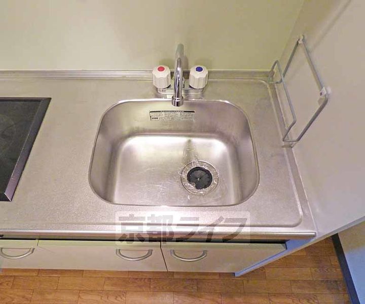 京都府京都市上京区千本通五辻下る上善寺町の賃貸マンションのキッチン