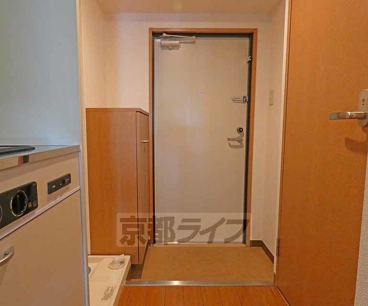 京都府京都市北区平野宮本町の賃貸マンションの玄関