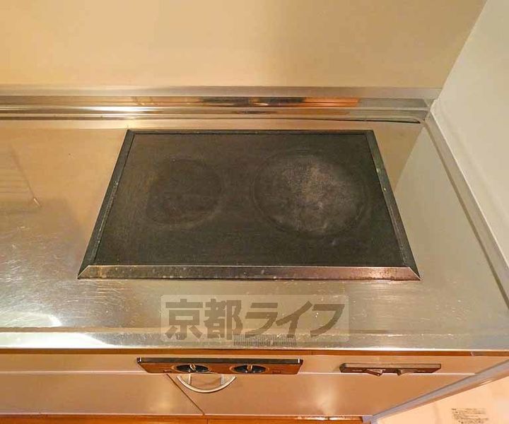 京都府京都市北区平野宮本町の賃貸マンションのキッチン