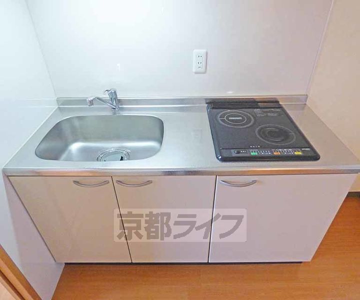 ヴェルデ御所東302のキッチン