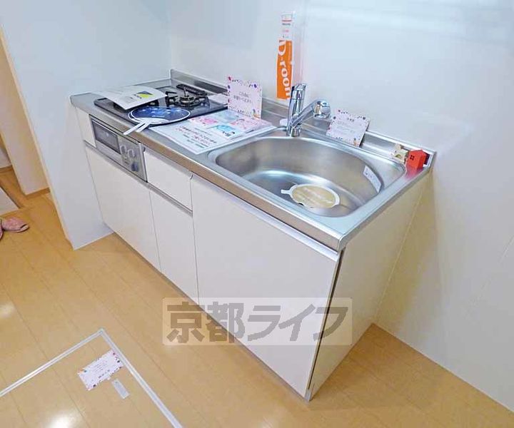 京都府京都市北区紫竹北栗栖町の賃貸アパートのキッチン