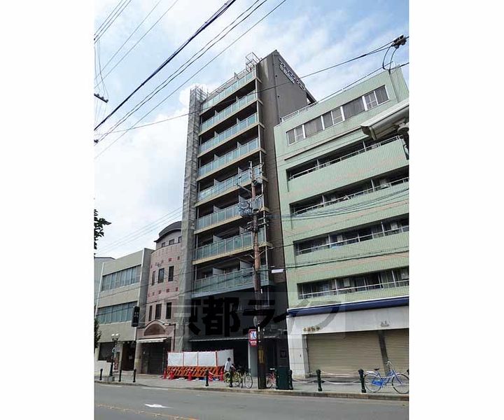 京都府京都市上京区千本通一条上る泰童片原町の賃貸マンションの外観