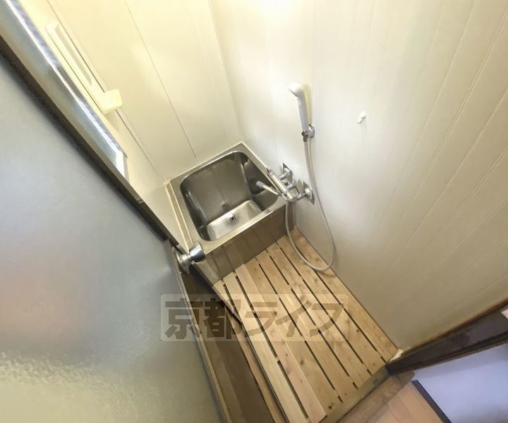 京都府京都市北区上賀茂池端町の賃貸マンションの風呂