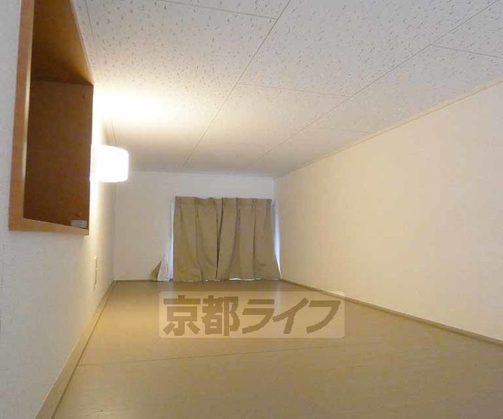 レオパレス堀川の居間