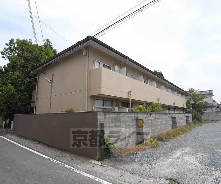 マンション馨110の外観
