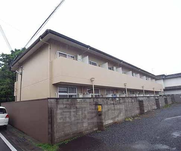 マンション馨110の外観