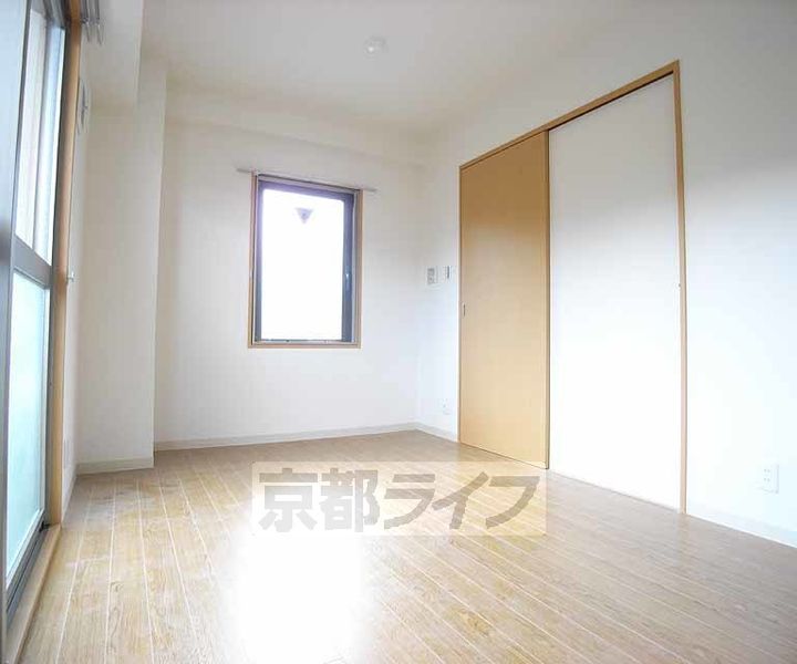 京都府京都市北区平野鳥居前町の賃貸マンションの内装
