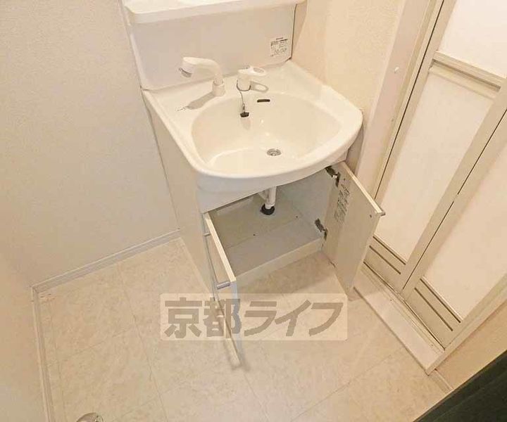 メゾン上七軒103の内装