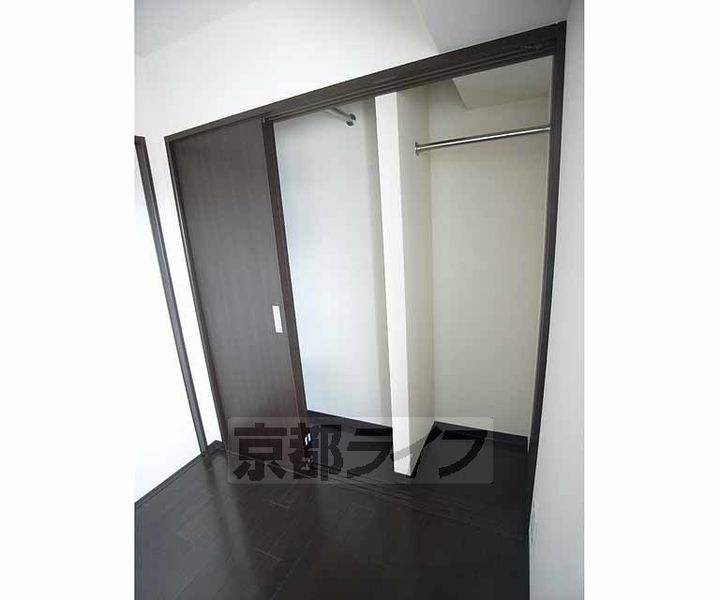 京都府京都市上京区西船橋町の賃貸マンションの内装