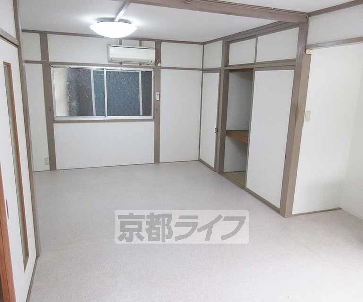 日ノ出荘102の居間