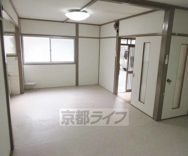日ノ出荘102の居間