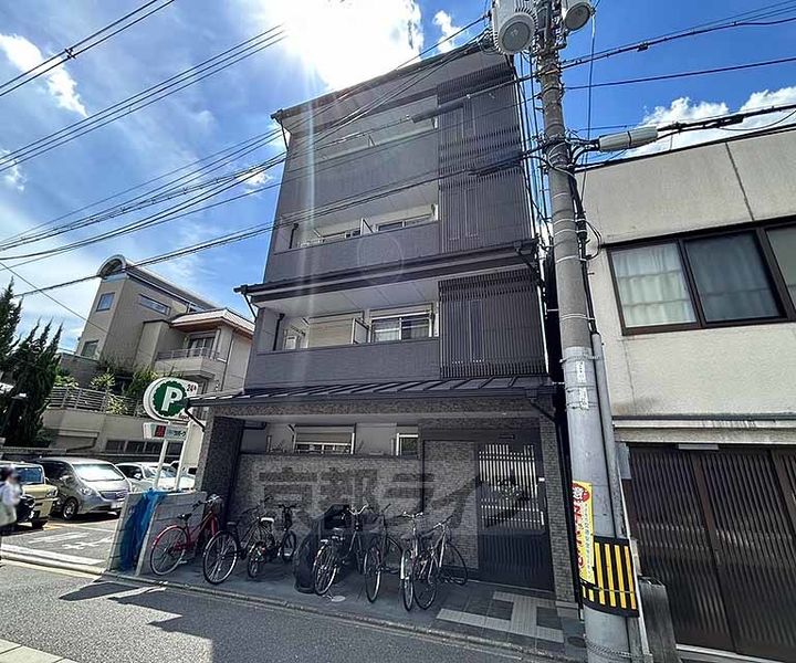 いろは梅小路102の外観