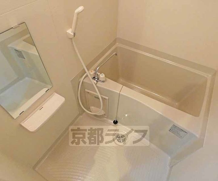 京都府京都市下京区大宮通七条上る御器屋町の賃貸マンションの風呂