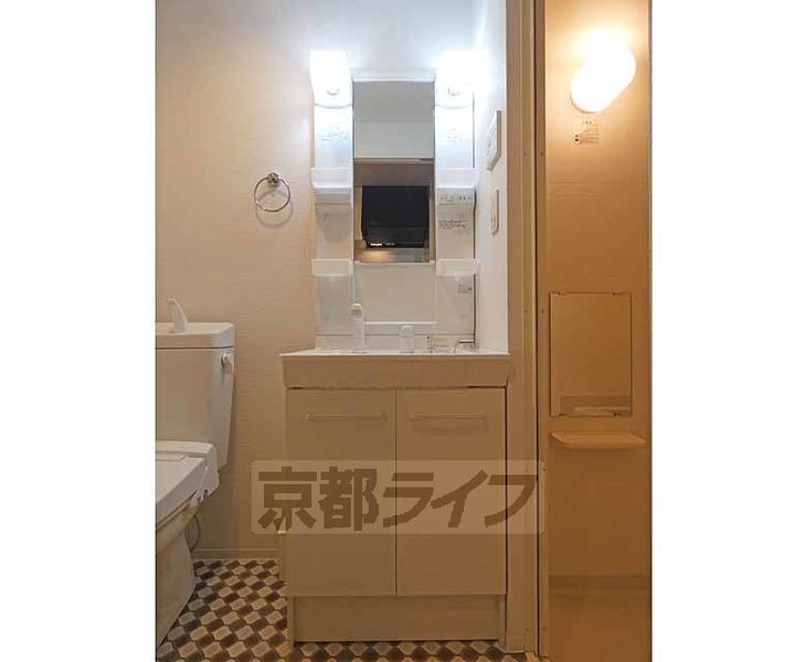 京都府京都市下京区大宮通七条上る御器屋町の賃貸マンションの内装