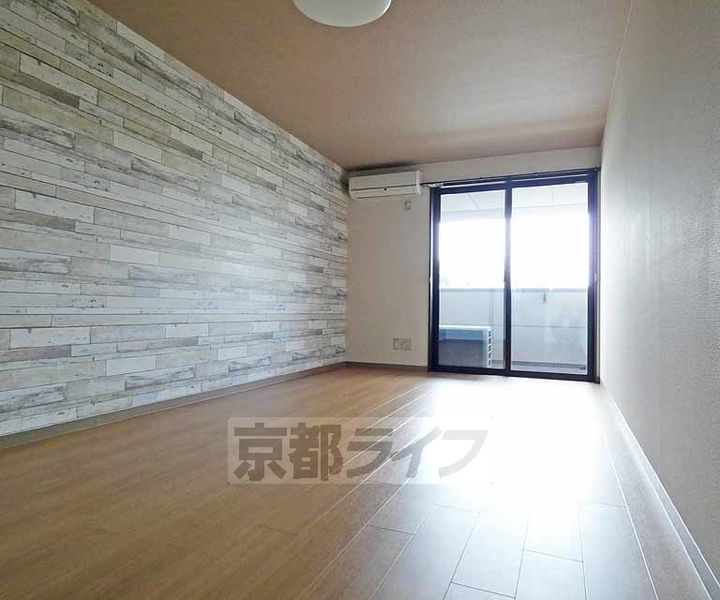京都府京都市下京区鍛冶屋町の賃貸マンションの居間