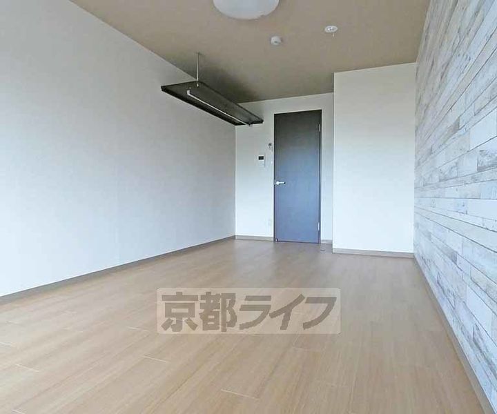 京都府京都市下京区鍛冶屋町の賃貸マンションの居間