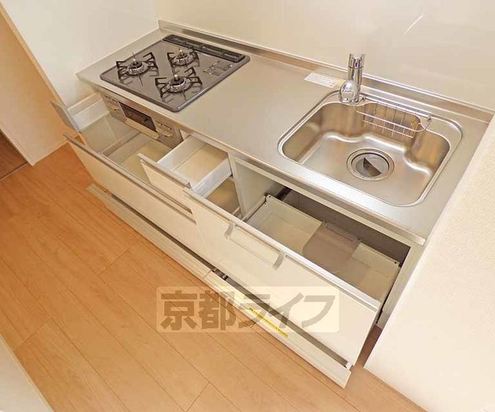 京都府京都市北区大宮中総門口町の賃貸アパートのキッチン