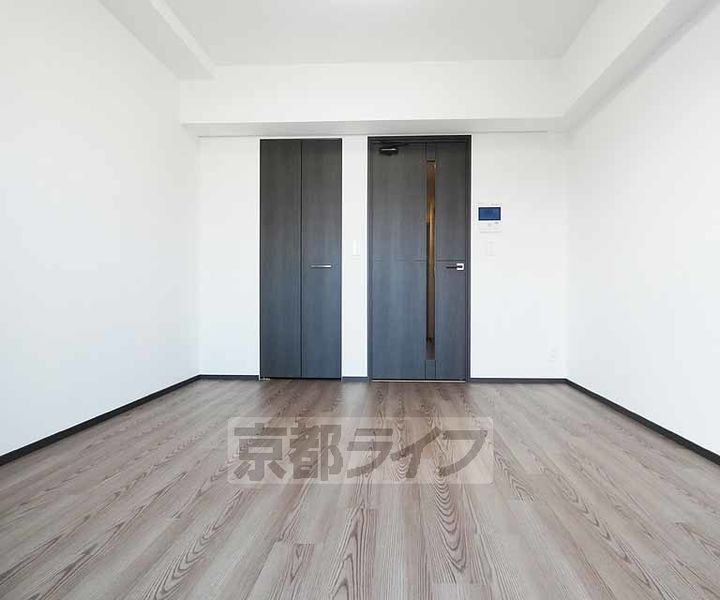 エステムコート京都東寺 朱雀邸の居間