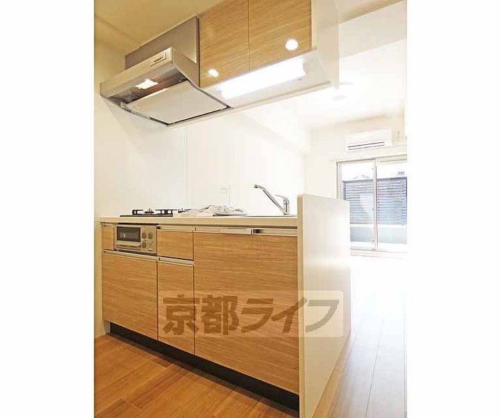 京都府京都市南区東九条西河辺町の賃貸マンションのキッチン