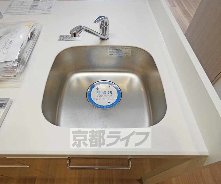 京都府京都市南区東九条西河辺町の賃貸マンションのキッチン