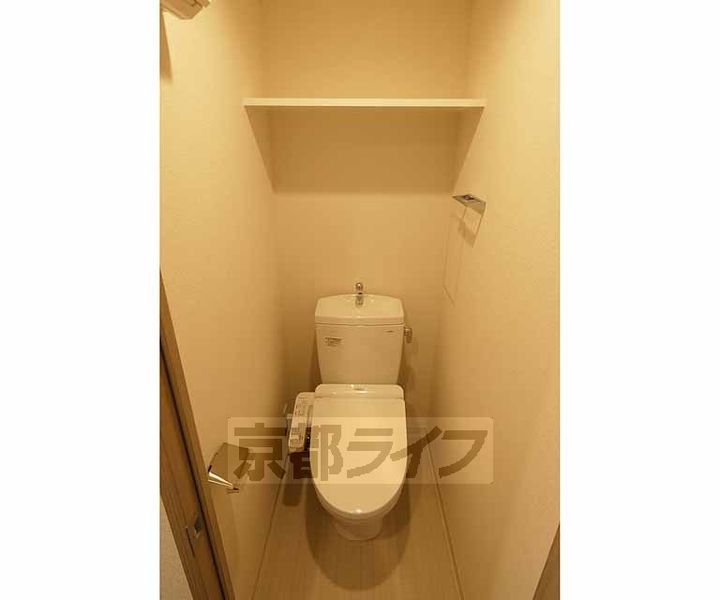 京都府京都市南区東九条西河辺町の賃貸マンションの内装