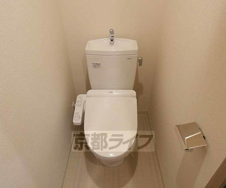 京都府京都市南区東九条西河辺町の賃貸マンションの内装