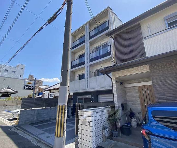 グランドーリア大宮松原の外観