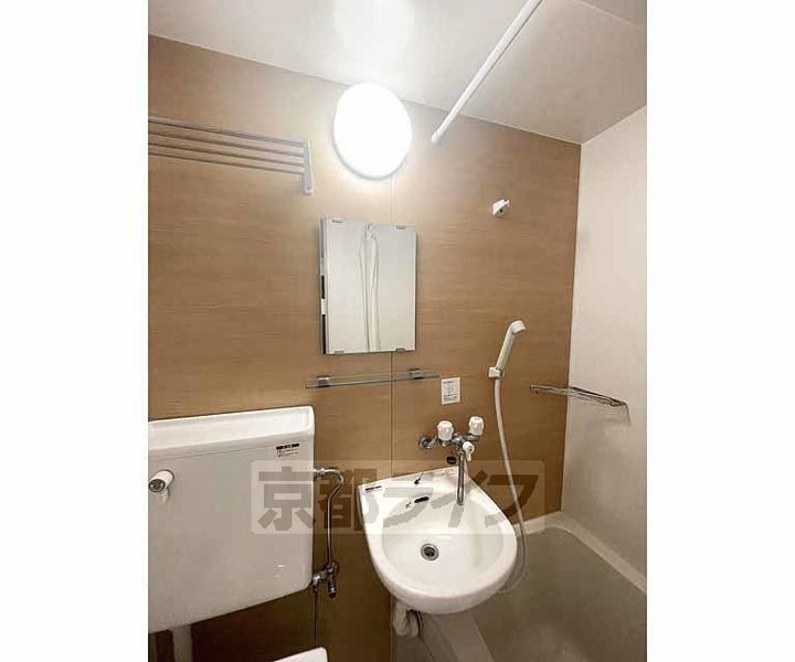 京都府京都市東山区本町12丁目の賃貸マンションの内装