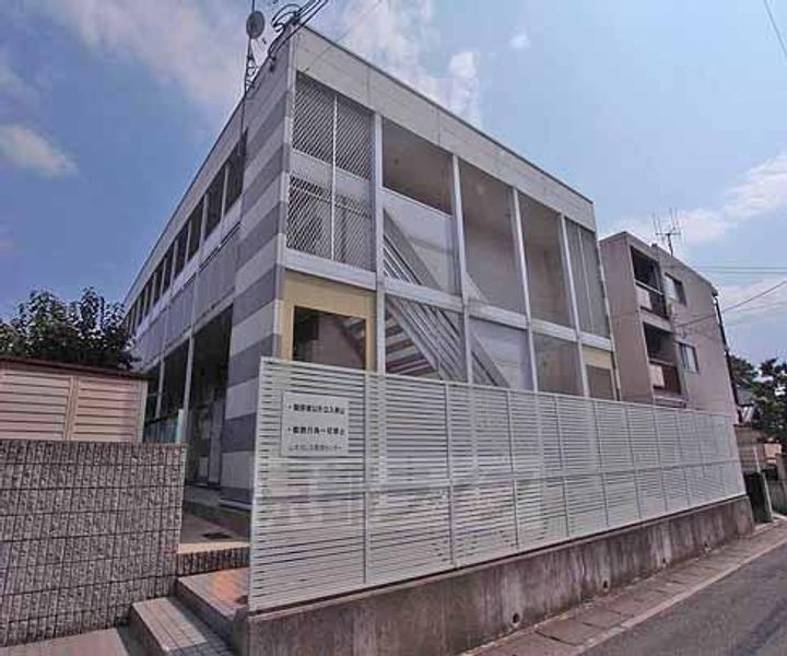 レオパレスLA PRIMAVERAの外観