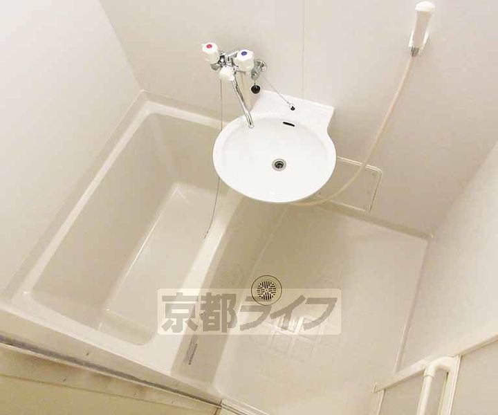 レオパレス大宅205の風呂