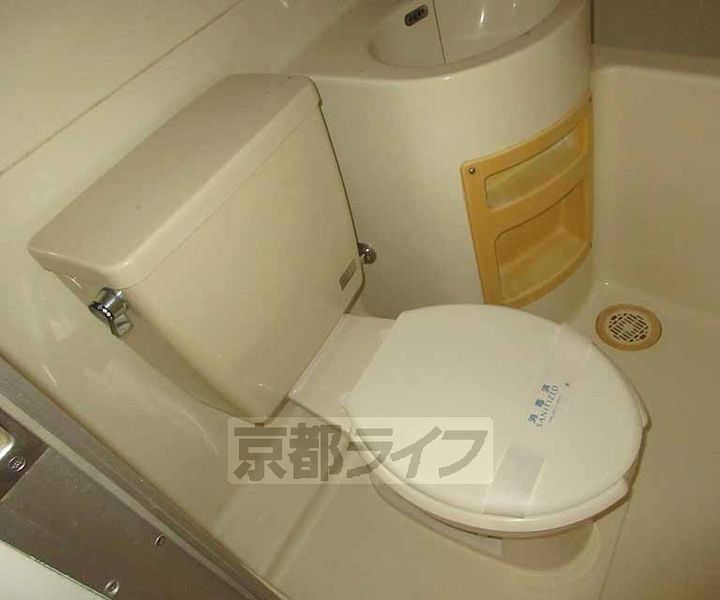 ラピスヤン東野201の内装