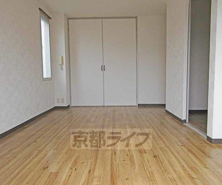 ラピスヤン東野201の居間