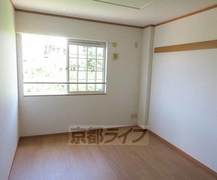 セントレア小野B202の居間