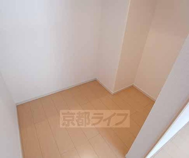 京都府京都市山科区勧修寺御所内町の賃貸アパートの内装