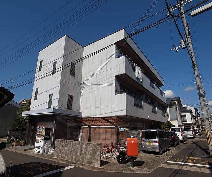 京都府京都市伏見区石田大受町の賃貸マンションの外観