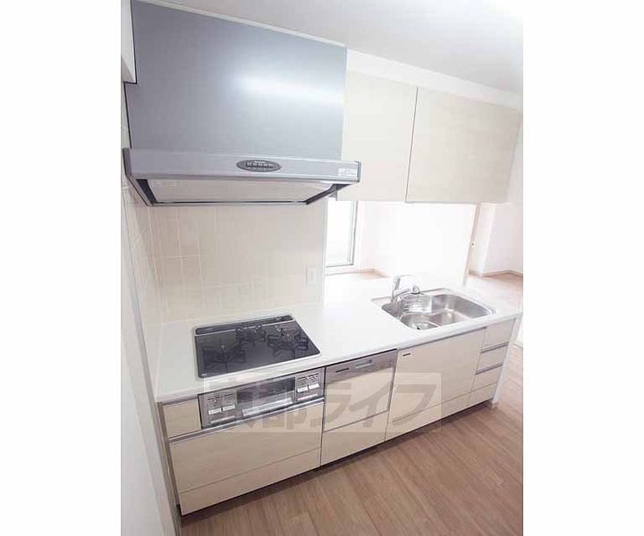 プレサンスロジェ山科音羽のキッチン