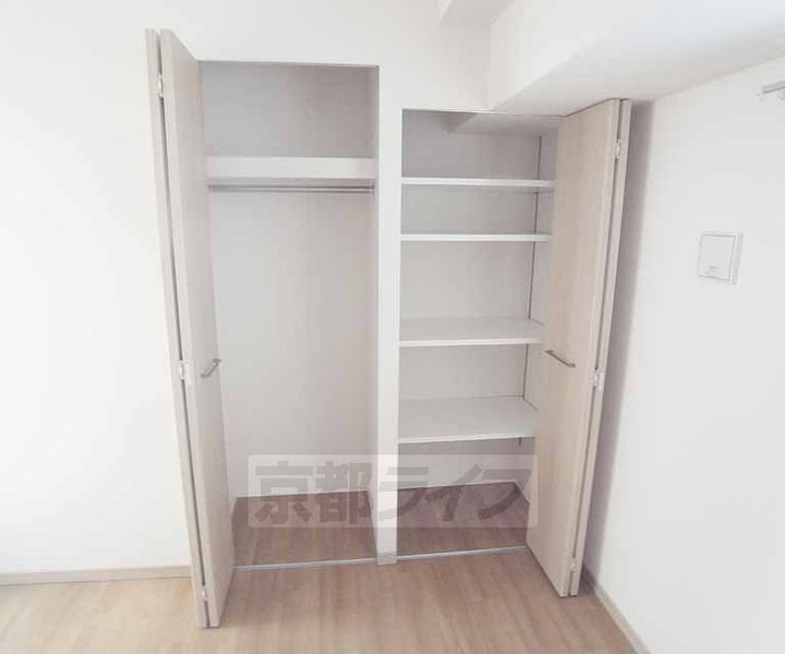 プレサンスロジェ山科音羽の内装