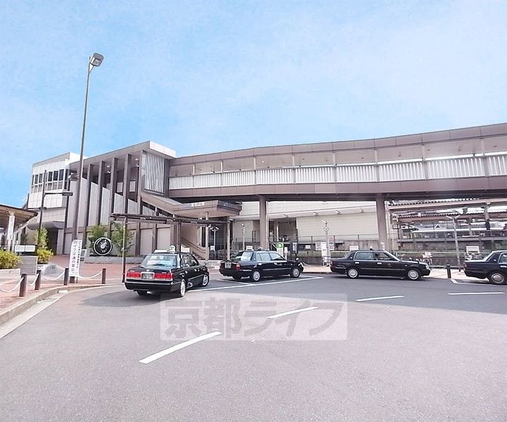 京都府京田辺市薪東沢の賃貸アパートの周辺