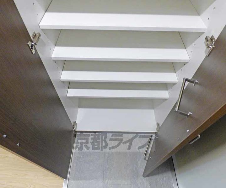 京都府京都市上京区下清蔵口町の賃貸マンションの内装