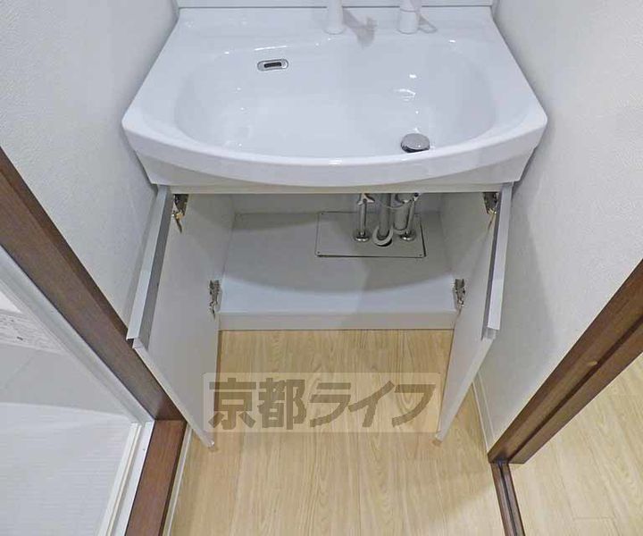 京都府京都市上京区下清蔵口町の賃貸マンションの内装