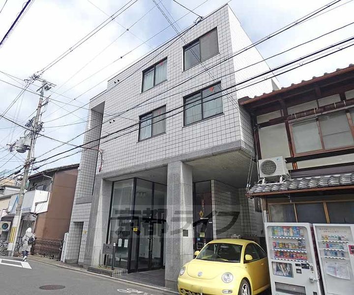 デトム・ワン四条大宮305の外観