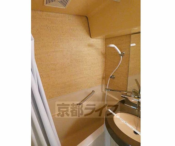 デトム・ワン四条大宮305の内装